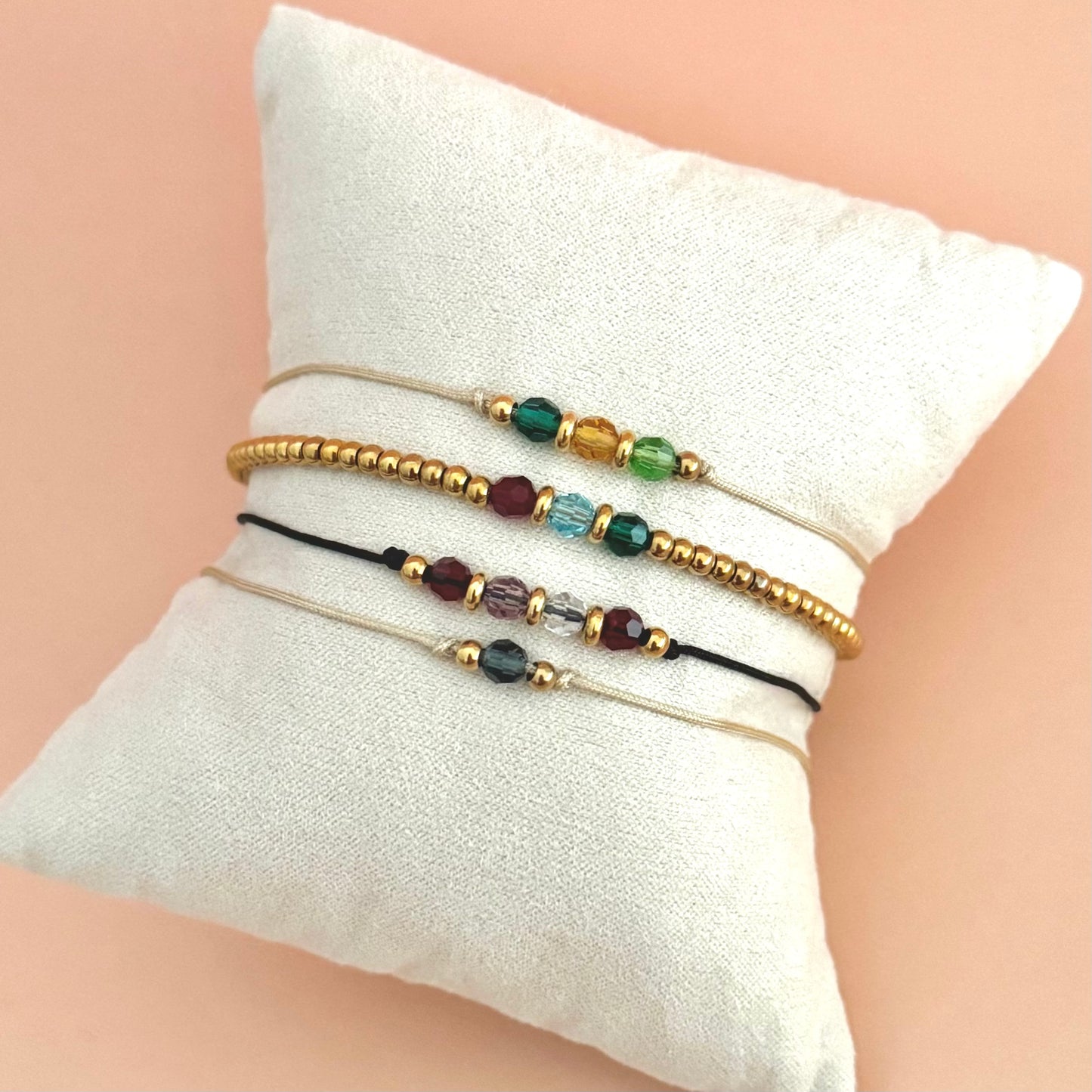 Armband Geburtsstein Makramee Beige